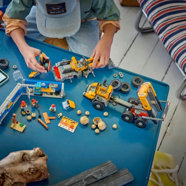 Конструктор LEGO City Самоскид і ковшовий навантаж (60494)