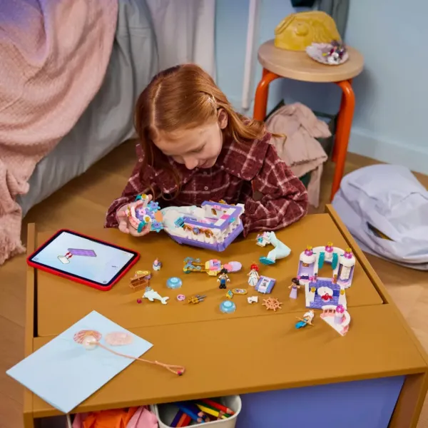 Конструктор LEGO Disney Princess Королівський весільний човен Аріель (43299)