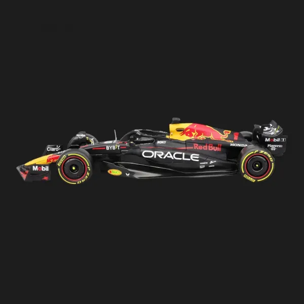 Автомодель із фігуркою Bburago Raсe — Red Bull Racing RB19 в асортименті (1:24) (18-28036)