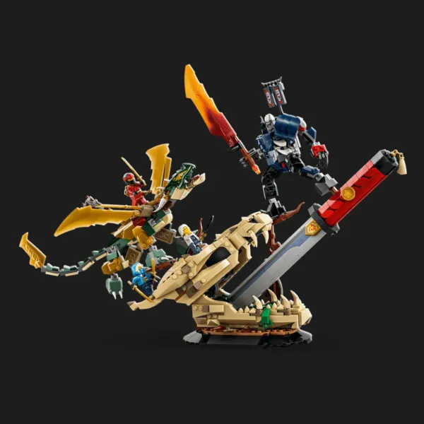 Конструктор LEGO Ninjago Битва біля черепа Дракона з мечем (71871)
