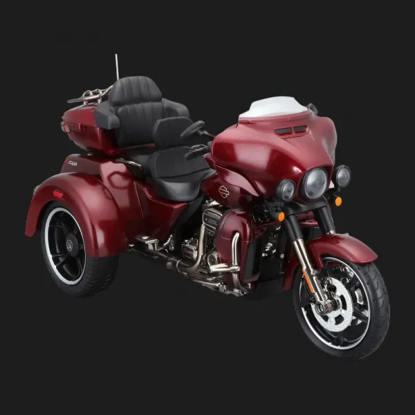Мотоцикл Maisto Harley-Davidson Motorcycles 2021 CVO Tri Glide, 1:12 (32337 met. red)
