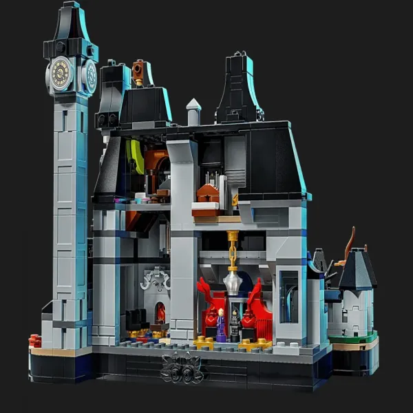 Конструктор LEGO Wednesday Академія Невермор (76788)