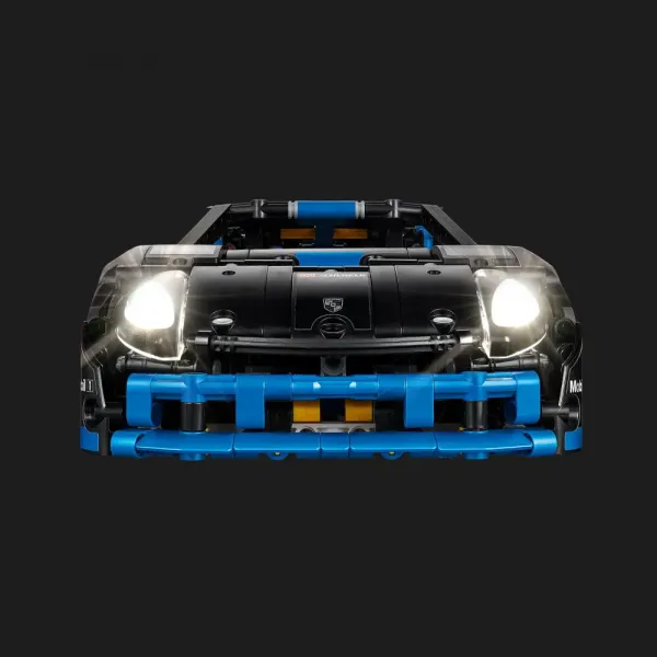Конструктор LEGO Technic Автомобіль для перегонів Porsche GT4 E-Performance (42176)