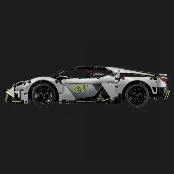 Конструктор LEGO Technic Суперкар Lamborghini Revuelto (42214)
